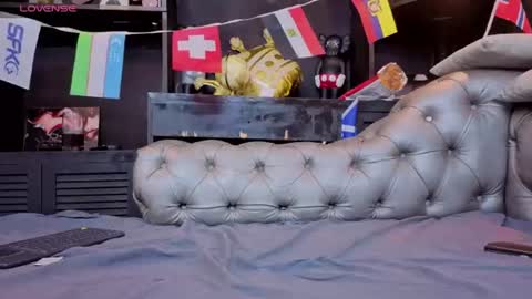 Axel  online show from June 30, 8:32 pm