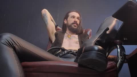 AxelColton online show from February 7, 9:26 am