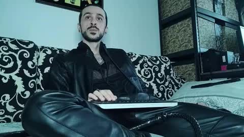 AxelColton online show from September 18, 9:44 am