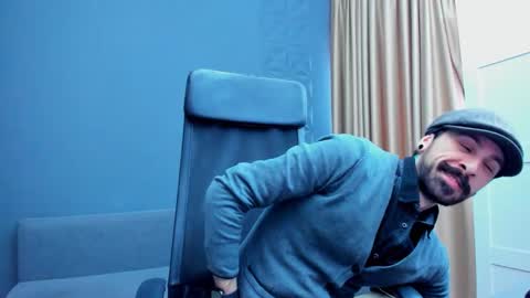 AxelColton online show from December 21, 11:39 am