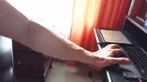 axelcr0ss online show from October 28, 9:06 pm