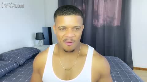 Snapshot of axelldasilva chatting on March 9, 8:10 pm AXEL DA SILVA online show from March 9, 8:10 pm