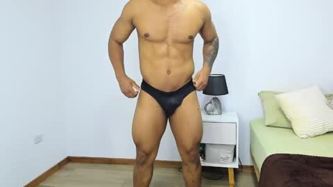 Snapshot of axelldasilva chatting on November 1, 7:38 pm AXEL DA SILVA online show from November 1, 7:38 pm