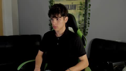 Axel Raven online show from December 5, 2:22 pm