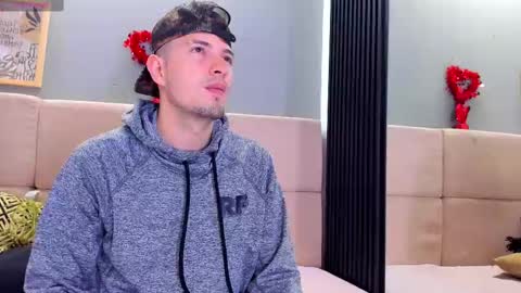 Axel and mia  online show from February 9, 11:36 am