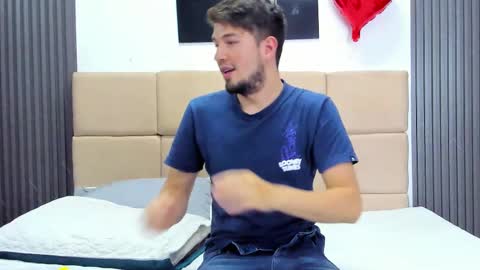 Axel and mia  online show from March 6, 3:02 am