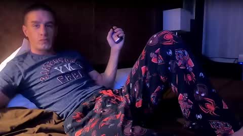 Axl online show from December 13, 4:43 am