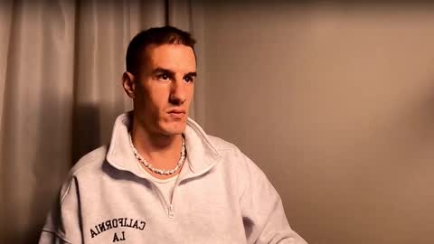 Axl online show from September 25, 12:36 am