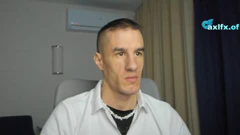 Axl online show from April 21, 8:44 pm