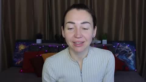 Jully online show from February 19, 6:33 am