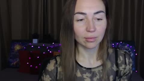 Jully online show from February 21, 9:45 am