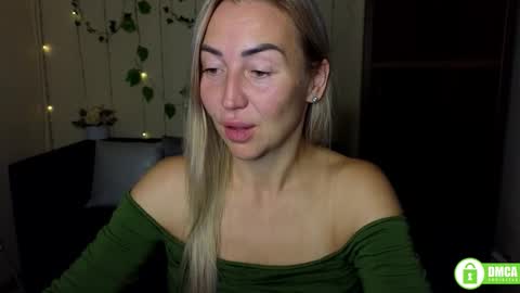 Jully online show from September 27, 6:02 pm