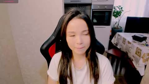 Aya Moon online show from November 10, 6:45 am