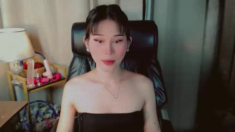Snapshot of ayahoshilovesyou chatting on May 20, 6:47 pm AYAHOSHILOVESYOU online show from May 20, 6:47 pm