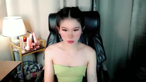 Snapshot of ayahoshilovesyou chatting on May 23, 6:34 pm AYAHOSHILOVESYOU online show from May 23, 6:34 pm
