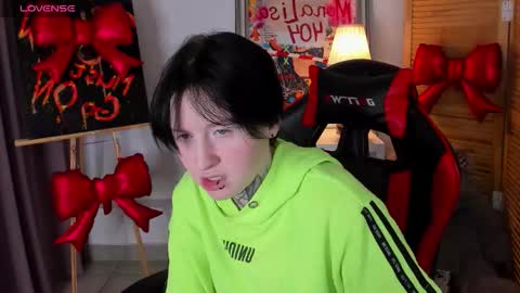 ayaks online show from March 4, 5:30 pm