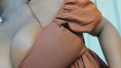 Snapshot of ayanaa_ebony_ chatting on July 2, 11:16 am Ayana online show from July 2, 11:16 am