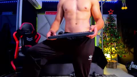 Ayden Miller online show from December 19, 4:25 pm