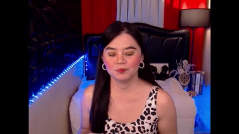 ayeshalove online show from October 22, 7:02 pm