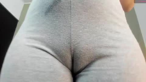 Alyda Jaramillo online show from March 21, 9:07 pm