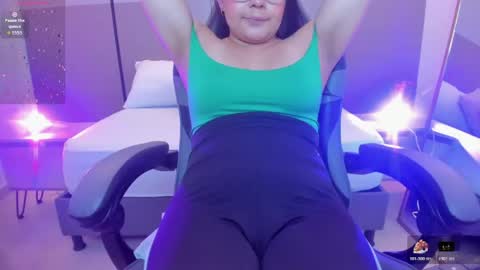 Alyda Jaramillo online show from April 22, 7:26 pm