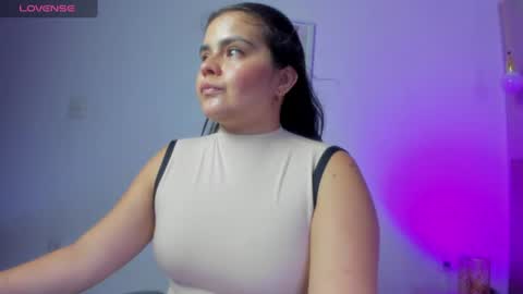 Alyda Jaramillo online show from June 25, 7:07 pm