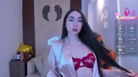 Snapshot of ayla_min chatting on July 20, 9:06 pm Ayla online show from July 20, 9:06 pm