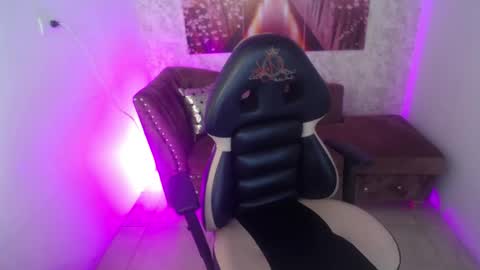 aylanny_m online show from January 7, 1:57 pm