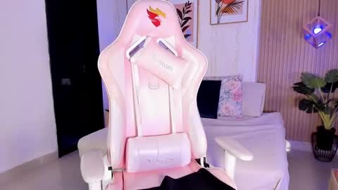 Ayleen online show from November 23, 2:17 pm