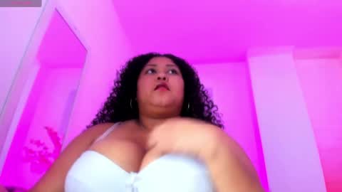 Ayliinn  online show from April 21, 1:42 am