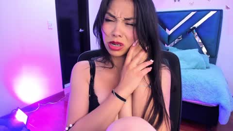 Aylin online show from January 9, 11:56 pm