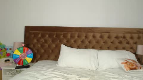 Snapshot of aylinhoney chatting on January 7, 4:29 am Aylin online show from January 7, 4:29 am