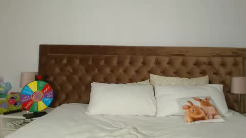 Snapshot of aylinhoney chatting on January 13, 4:50 am Aylin online show from January 13, 4:50 am