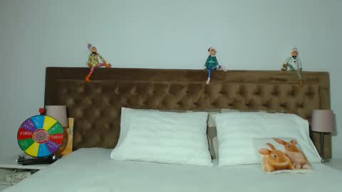 Snapshot of aylinhoney chatting on November 10, 3:49 am Aylin online show from November 10, 3:49 am