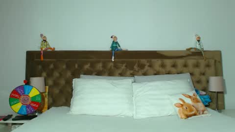 Snapshot of aylinhoney chatting on November 17, 4:40 am Aylin online show from November 17, 4:40 am