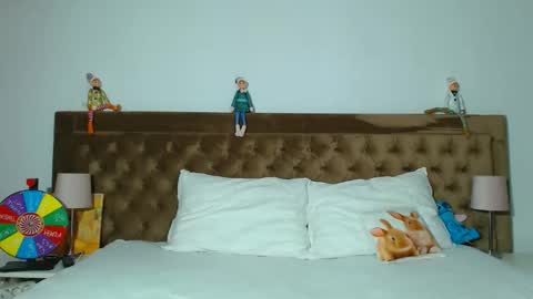 Snapshot of aylinhoney chatting on December 1, 3:33 am Aylin online show from December 1, 3:33 am