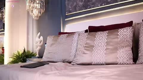 Aylin Millerxs online show from April 22, 9:38 pm