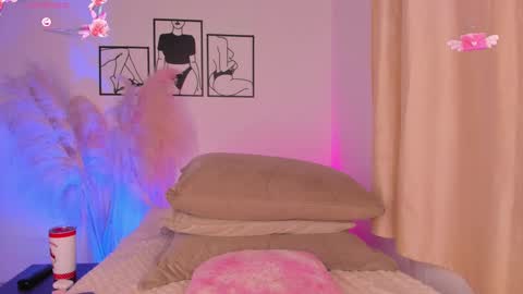 Aylin  online show from September 22, 10:28 am