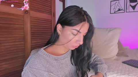 Aylin  online show from October 15, 11:21 am