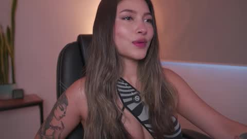 Ayra L online show from February 26, 9:47 pm