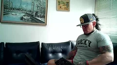 Ayrton naffah2 online show from December 2, 6:58 pm