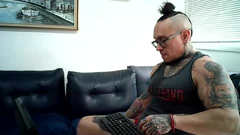 Snapshot of ayrton_naffah2 chatting on July 21, 8:00 pm Ayrton naffah2 online show from July 21, 8:00 pm