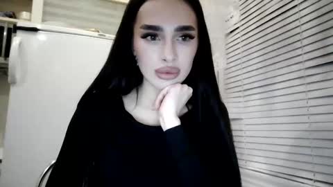 ViktoranMary online show from February 26, 7:24 pm