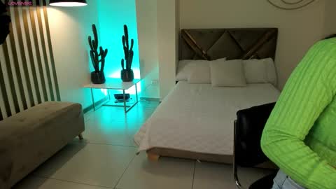 Ayshel online show from November 26, 3:29 am