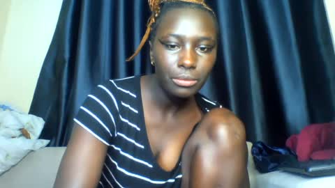 Snapshot of azaelia_iris chatting on July 2, 7:20 pm azaelia_iris online show from July 2, 7:20 pm