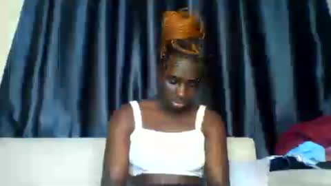 Snapshot of azaelia_iris chatting on July 10, 9:12 am azaelia_iris online show from July 10, 9:12 am
