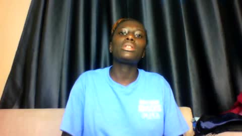 Snapshot of azaelia_iris chatting on July 19, 7:12 am azaelia_iris online show from July 19, 7:12 am
