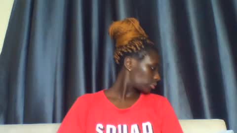 Snapshot of azaelia_iris chatting on July 23, 6:22 am azaelia_iris online show from July 23, 6:22 am