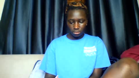 Snapshot of azaelia_iris chatting on July 26, 8:10 am azaelia_iris online show from July 26, 8:10 am