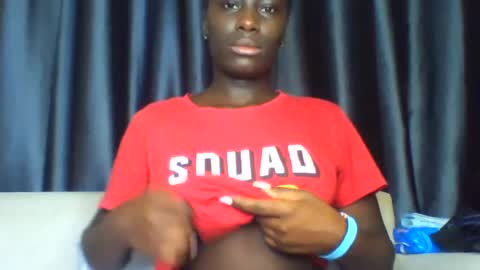 Snapshot of azaelia_iris chatting on July 30, 6:45 am azaelia_iris online show from July 30, 6:45 am